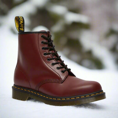 Marten™ - Elegant and classic lace-up boots